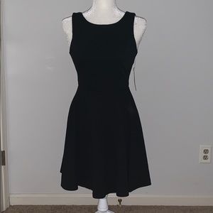 Lulus Dress —— NEW WITH TAGS